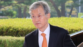 與 이광재 “조희대, 국감서 사과할 건 사과하며 대화로 풀어야”