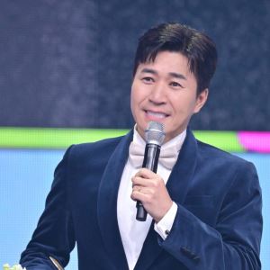 47세 코요태 김종민, 예비 아빠 됐다…11세 연하 아내 임신