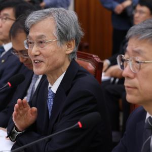 와인 구매만 1억..조희대 "술안마신다", "카드 본적 없다"