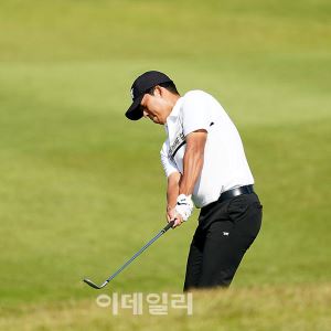 [포토] 신상훈, 날카로운 어프로치
