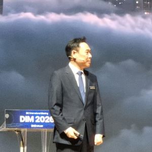 디오 'DIO AX'로 기업가치 재평가 노린다…수익화 과제는?
