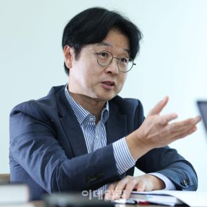 삼전닉스 고점 물린 개미, 팔까 버틸까…목대균 "지금은 버틸 때"