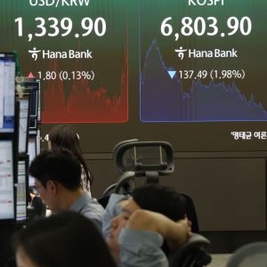 반도체 수출 호황에…달러 넘치는 외환시장