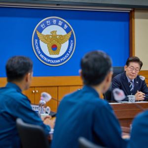 李 대통령 "전자발찌 착용자 근본적 개선 대책 마련하라"