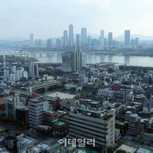 "토허제, 집값 못 잡고 거래 위축"…'손질' 공감 속 해법 다양