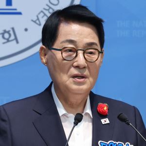 "이러니 李 지지율 떨어지지"…박지원, '신천지 내홍' 與 지도부 직격
