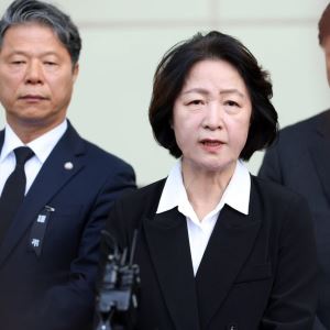 고개 숙인 추미애 "소방관 폄훼 의도 없었다..마음 다해 사과"