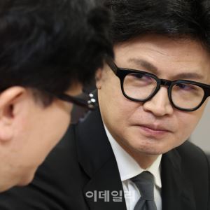 홍준표 "윤석열, 한동훈 깐죽대서 '패 죽이고 싶다' 해"
