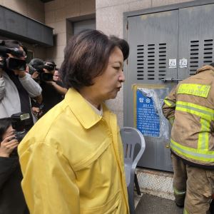 "빨대 250개 배송 완료"...추미애 '사과'에도 취소 안 한 이유