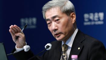 신현송 "이번 동결은 호미질의 결실…다음 인상은 데이터 보고"