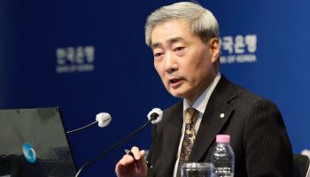 신현송 "긴축은 계속…원화 강세, 양극화 완화에도 도움"[일문일답]