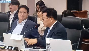 "인천공항 법무팀장, 변호사 아내에게 6억원 일감 몰아줘"