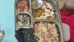 "이게 1살 아기 밥이라고?"…어린이집 급식 사진에 '발칵'