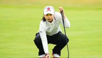 [포토]최혜진,연속 버디 위해 홀을 본다